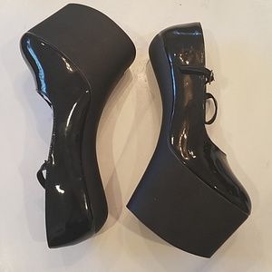 Black patent leather heel less Mary Jane's new
